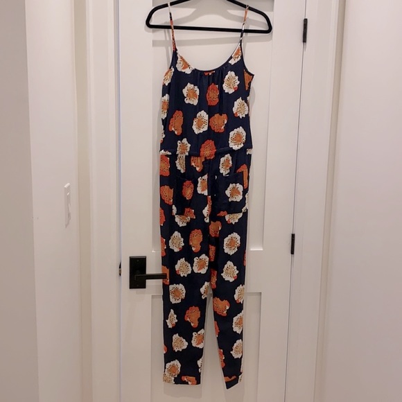 LOFT Floral Jumpsuit size M - Picture 2 of 12